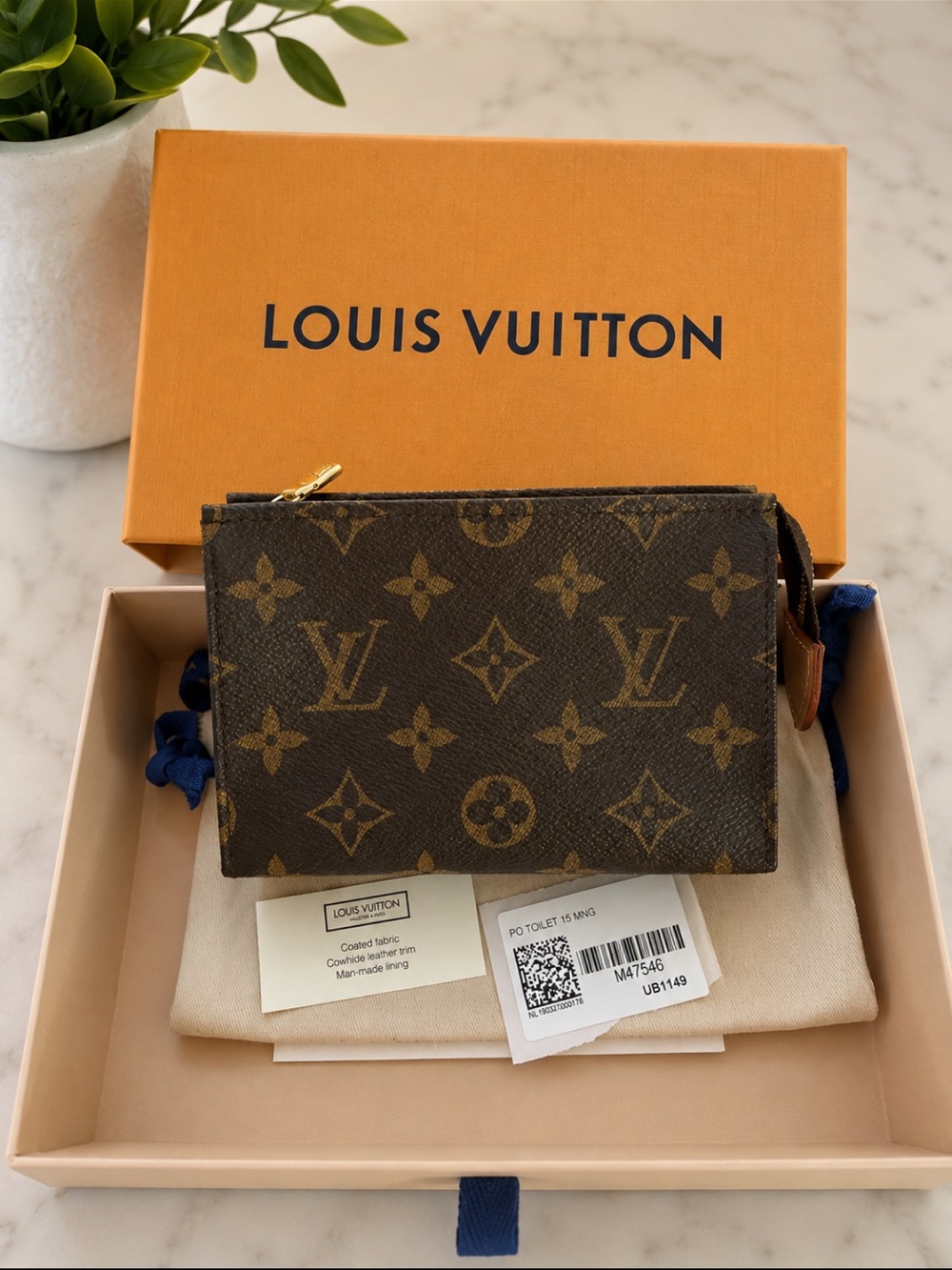 Louis Vuitton Toiletry 15